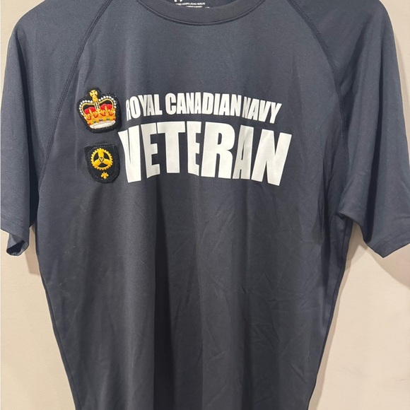 Royal Canadian Navy Veteran T-Shirt - Picture 4 of 6